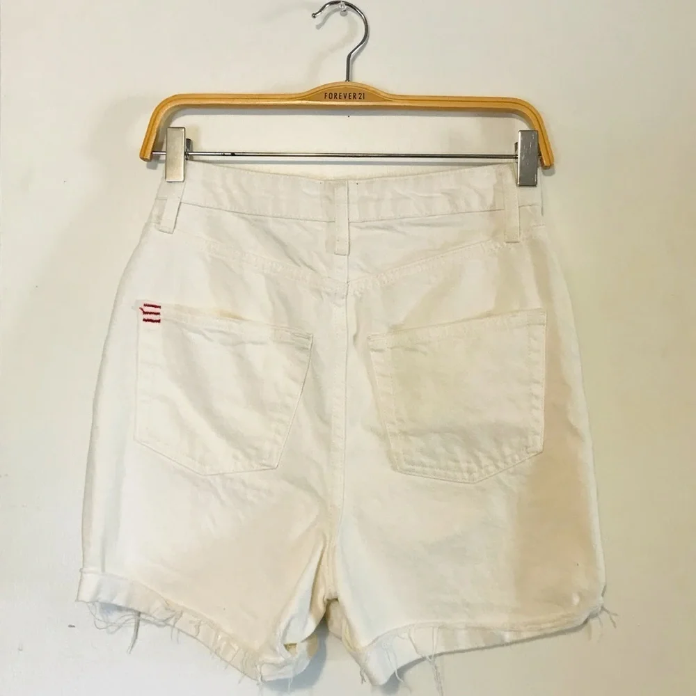 BDG Urban Outfitters 90’s White Long Inseam Denim Shorts Raw Hem SIZE 27 4
